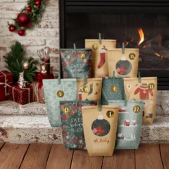 Adventskalender mit 24 bedruckten Tüten