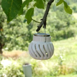 Anti-Mücken-Windlicht mit Solar Genius Ideas®