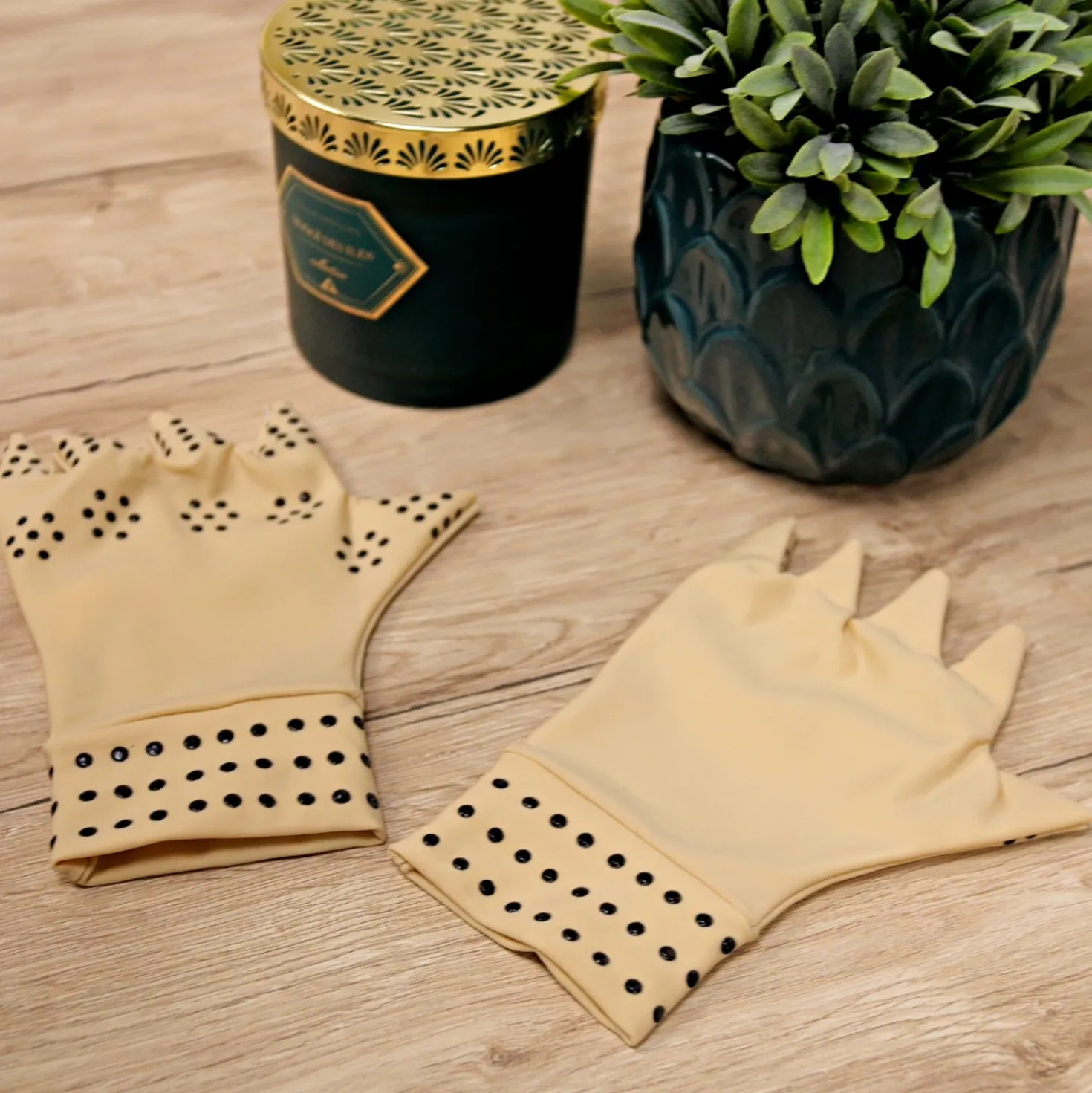 Arthritis Kompressionshandschuhe beige fingerlos magnetisch Java
