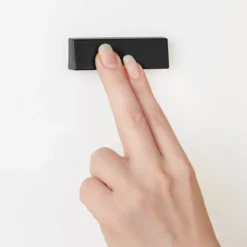 Bad- & Duschabzieher Agana mit Magnethalterung WENKO