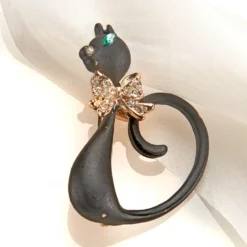 Brosche "Katze Mila"