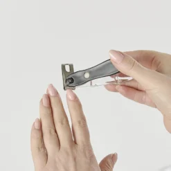 Drehbarer Nagelknipser