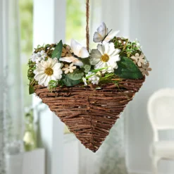 Hängedeko Rattanherz mit Blüten