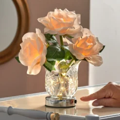 LED-Deko Glasvase mit Rosenstrauß Eldo