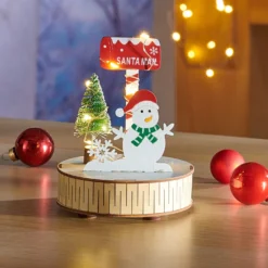 LED-Holzdeko "Schneemann"