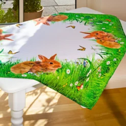 Mitteldecke "Hasen", 85x85cm