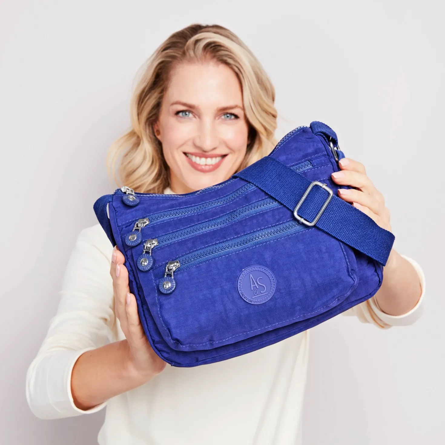 Nylon-Umhängetasche "Inga" mit RFID-Schutz marine