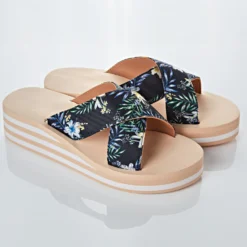 Pantolette „Hibiskus” blau