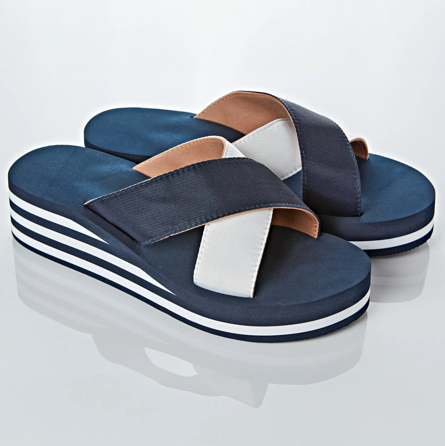 Pantolette marine/weiß