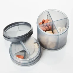 Pillendose mit Drehdeckel