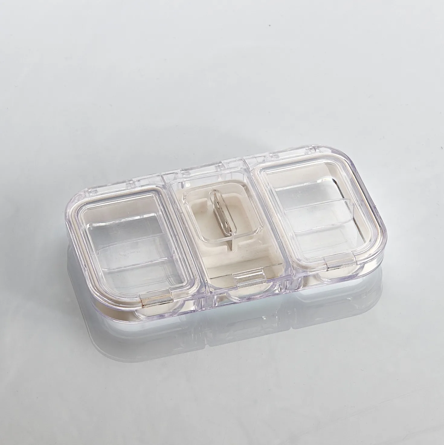 Pillendose mit Tablettenteiler