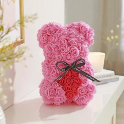 Rosenblüten-Bär in Geschenkbox