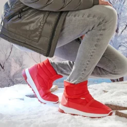 Schneeboot "Elfi" rot