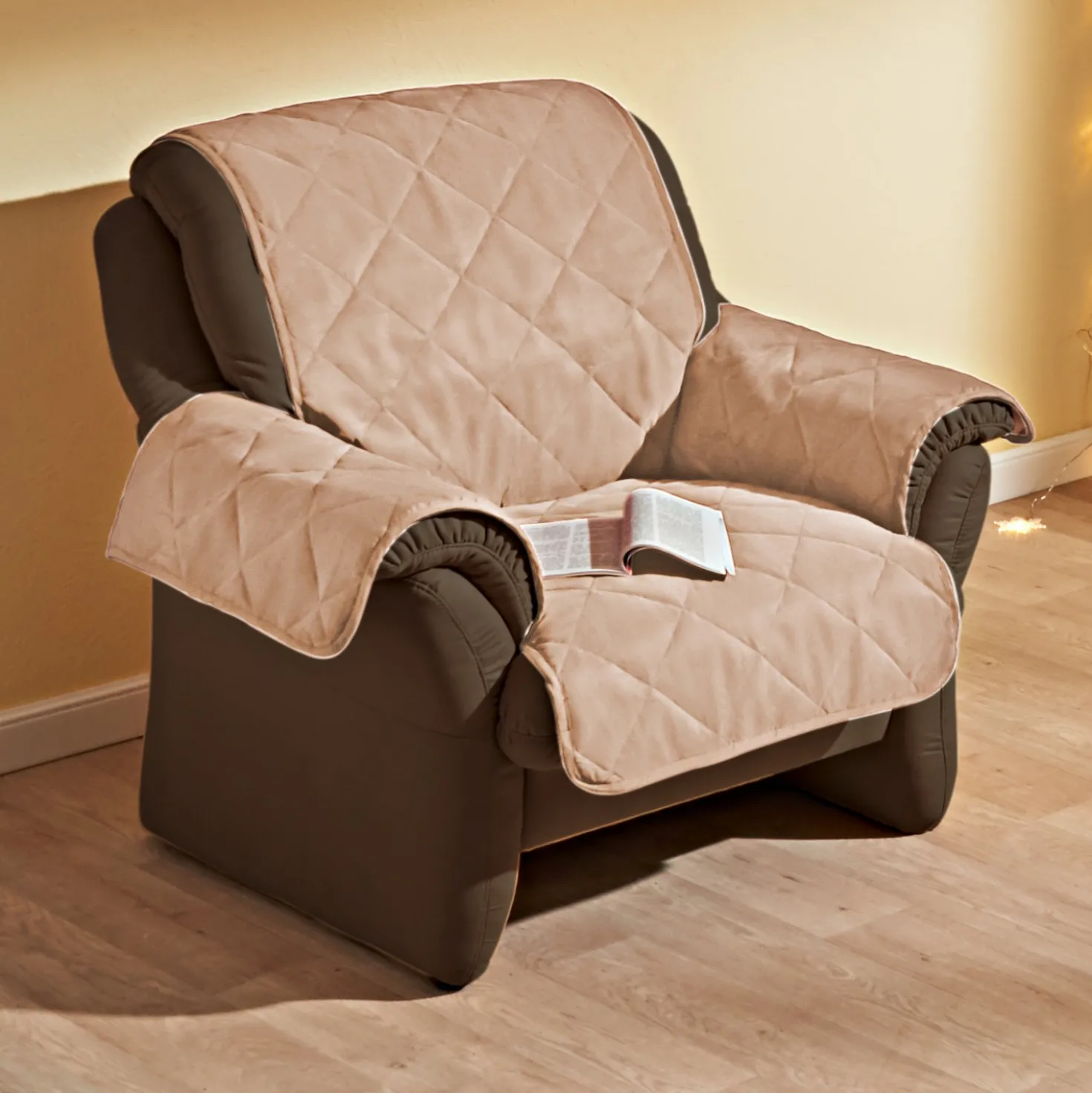 Sesselschoner beige 58 x 179 cm