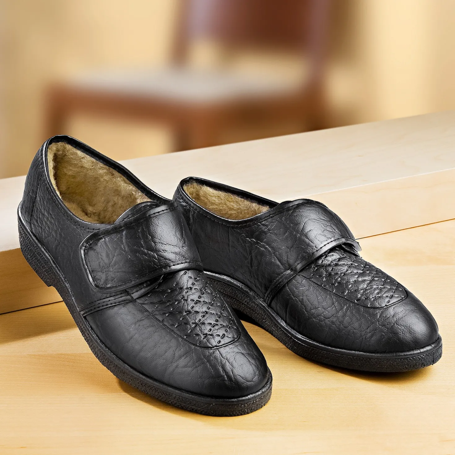 Slipper schwarz