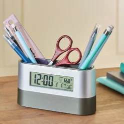 Stifthalter mit Uhr 2-in-1