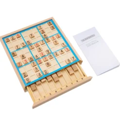 Sudoku-Spiel aus Holz