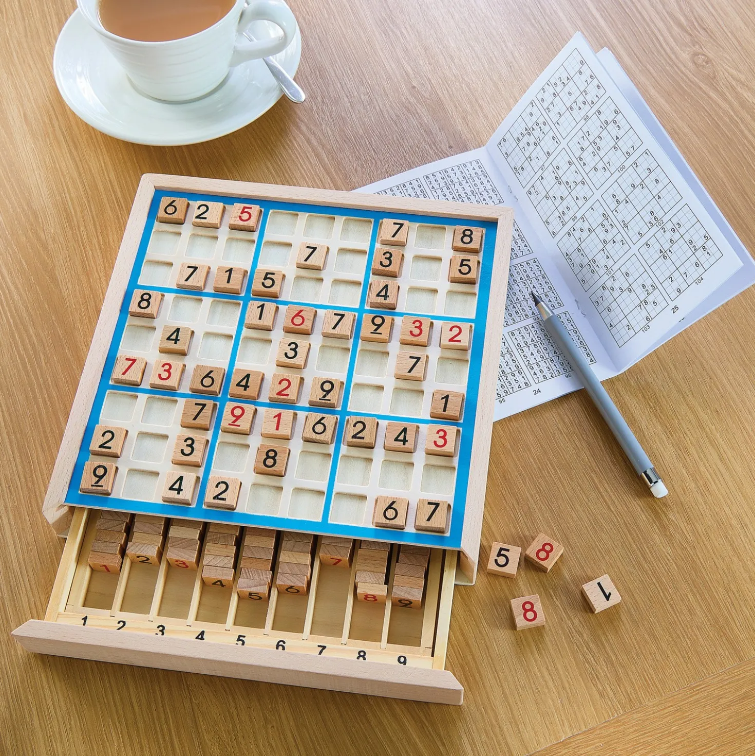 Sudoku-Spiel aus Holz