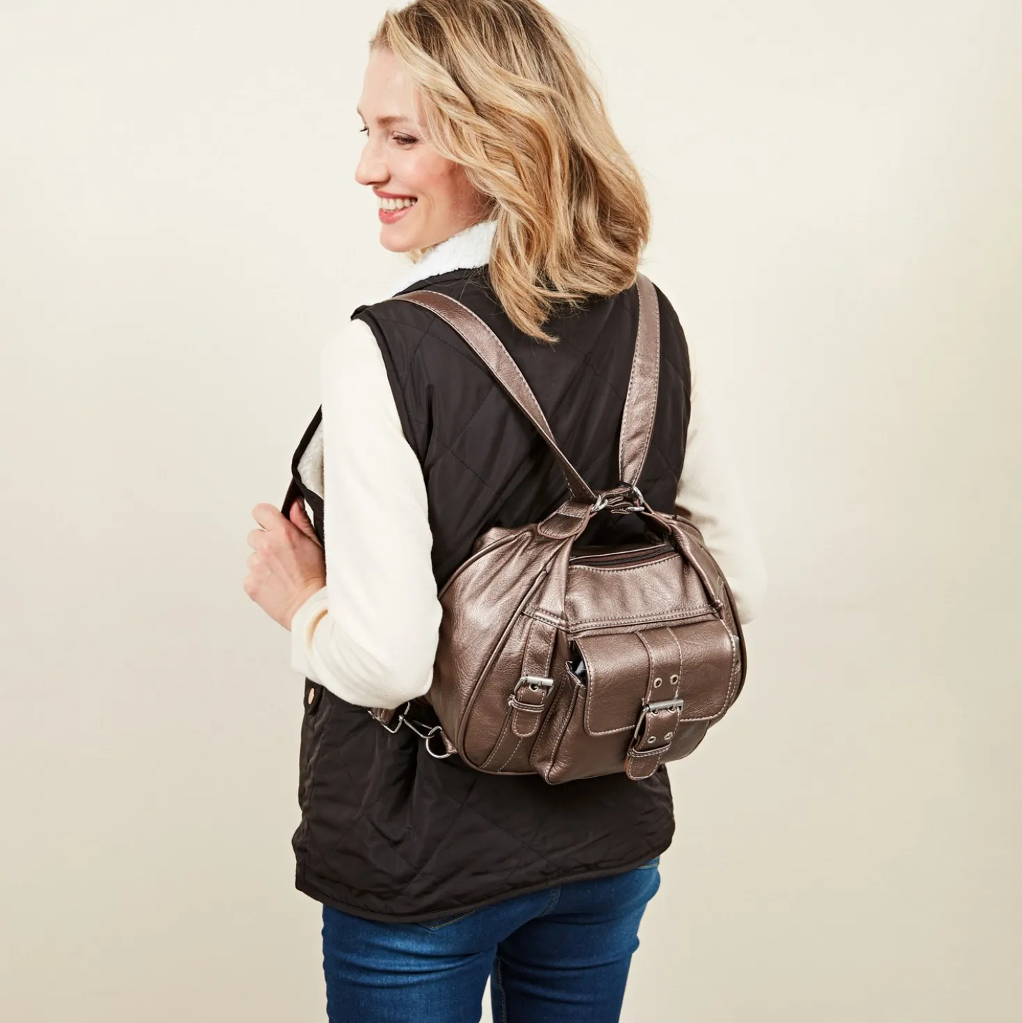 Umhängetasche "Tara" 2-in-1 Rucksack bronze-metallic