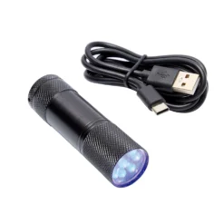 UV-Taschenlampe zur Urinspuren-Erkennung bei Haustieren