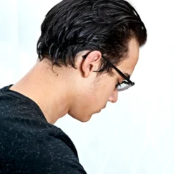 Vergrößerungsbrille