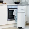 WENKO Treteimer Mod. Leman Easy Close Weiß 30 L, mit herausnehmbarem Einsatz