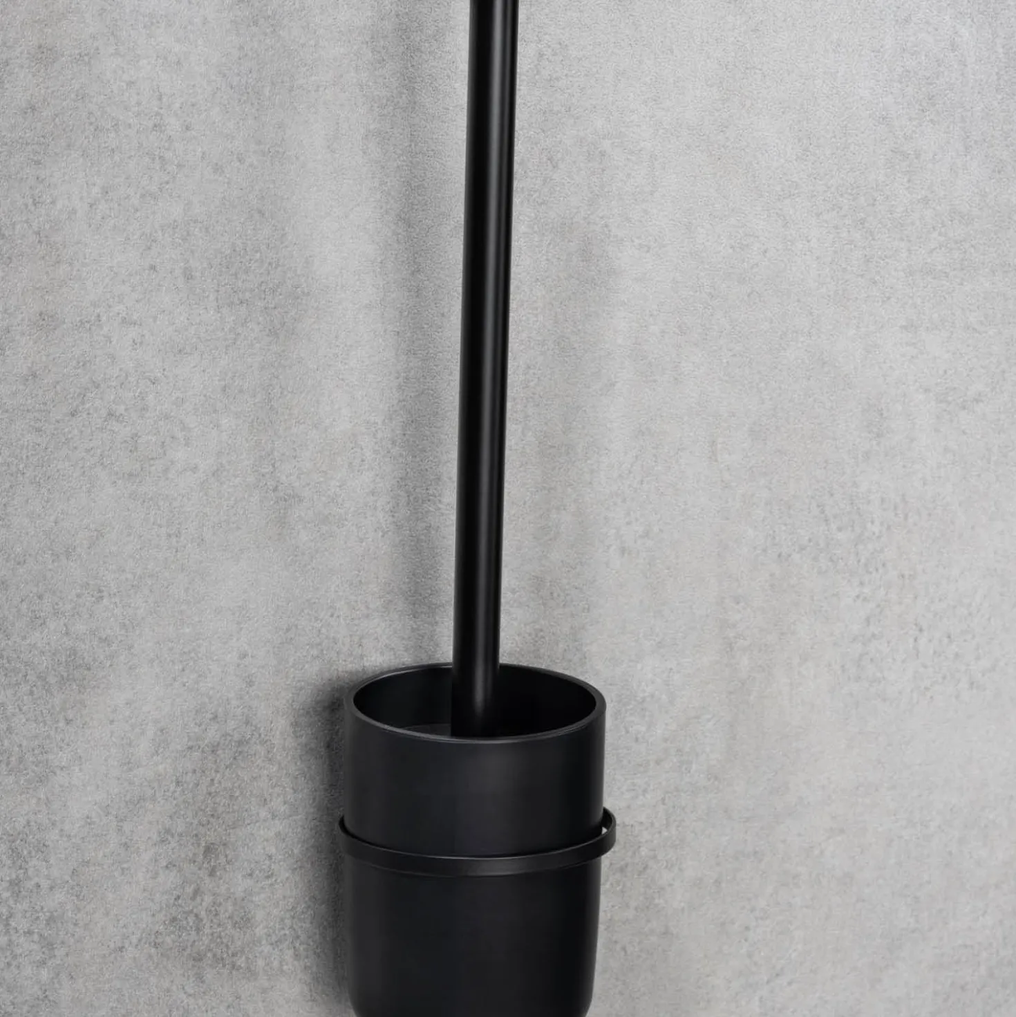 WENKO Turbo-Loc® WC-Garnitur Mod. Carpino Schwarz, Befestigen ohne Bohren